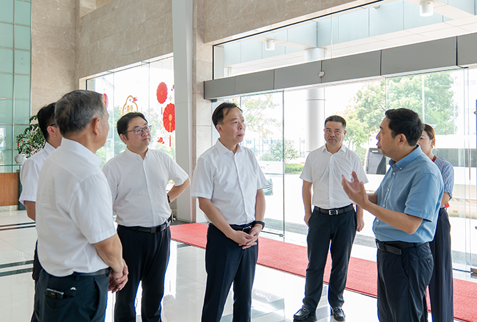 杭州市富陽(yáng)區(qū)委書(shū)記王牮一行走訪調(diào)研泰林醫(yī)學(xué)工程